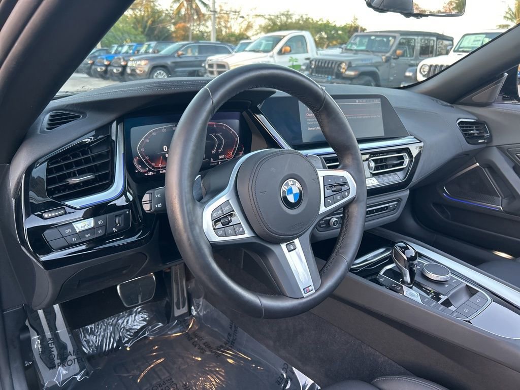 Used 2025 BMW Z4 sDrive30i image 10