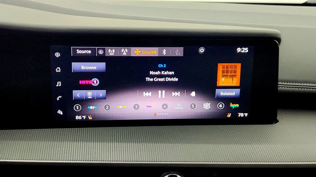 Used 2025 Nissan Murano SV image 18