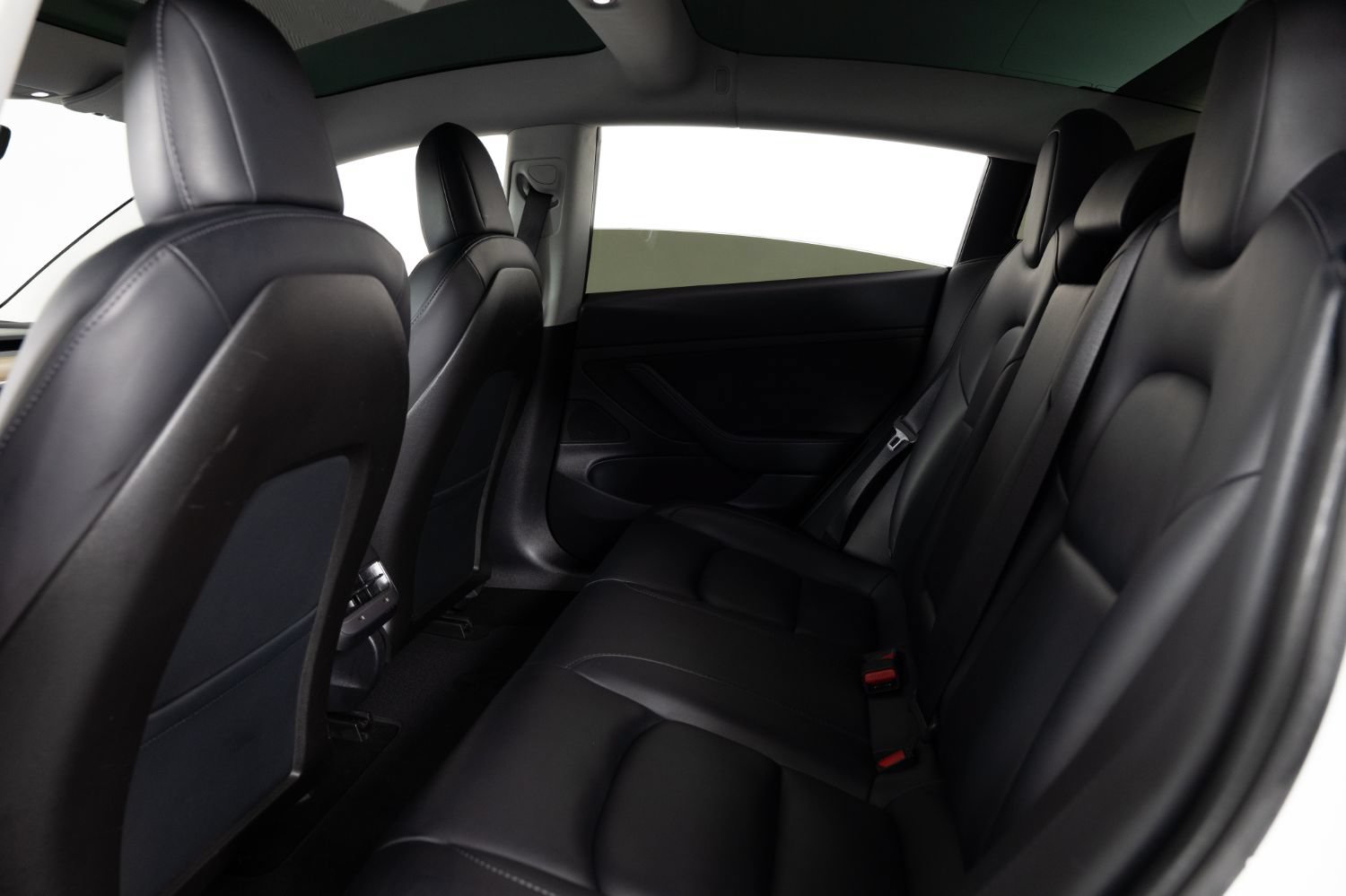 Used 2020 Tesla Model 3 Standard Range Plus RWD image 18