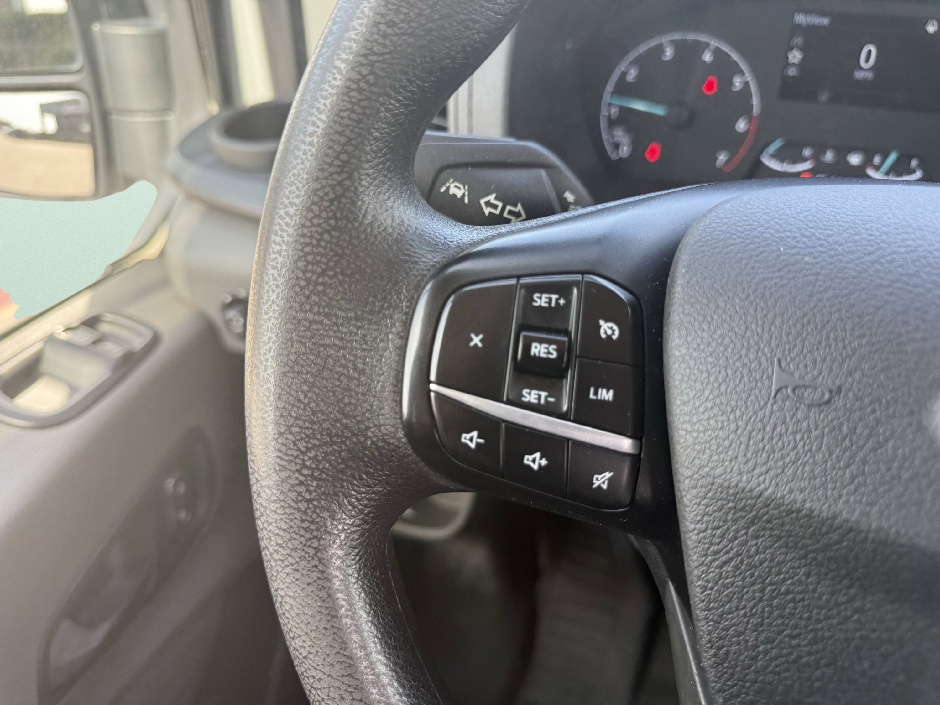 Used 2023 Ford Transit 350 XL image 29