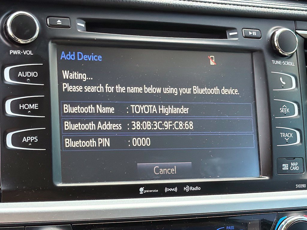 Used 2019 Toyota Highlander SE FWD image 25