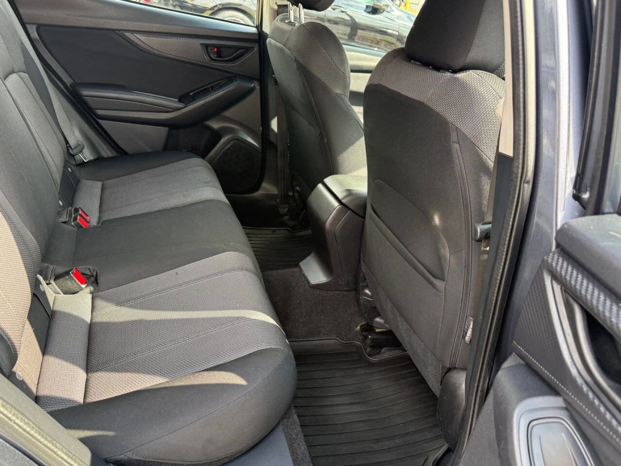 Used 2017 Subaru Impreza 2.0i Premium image 30