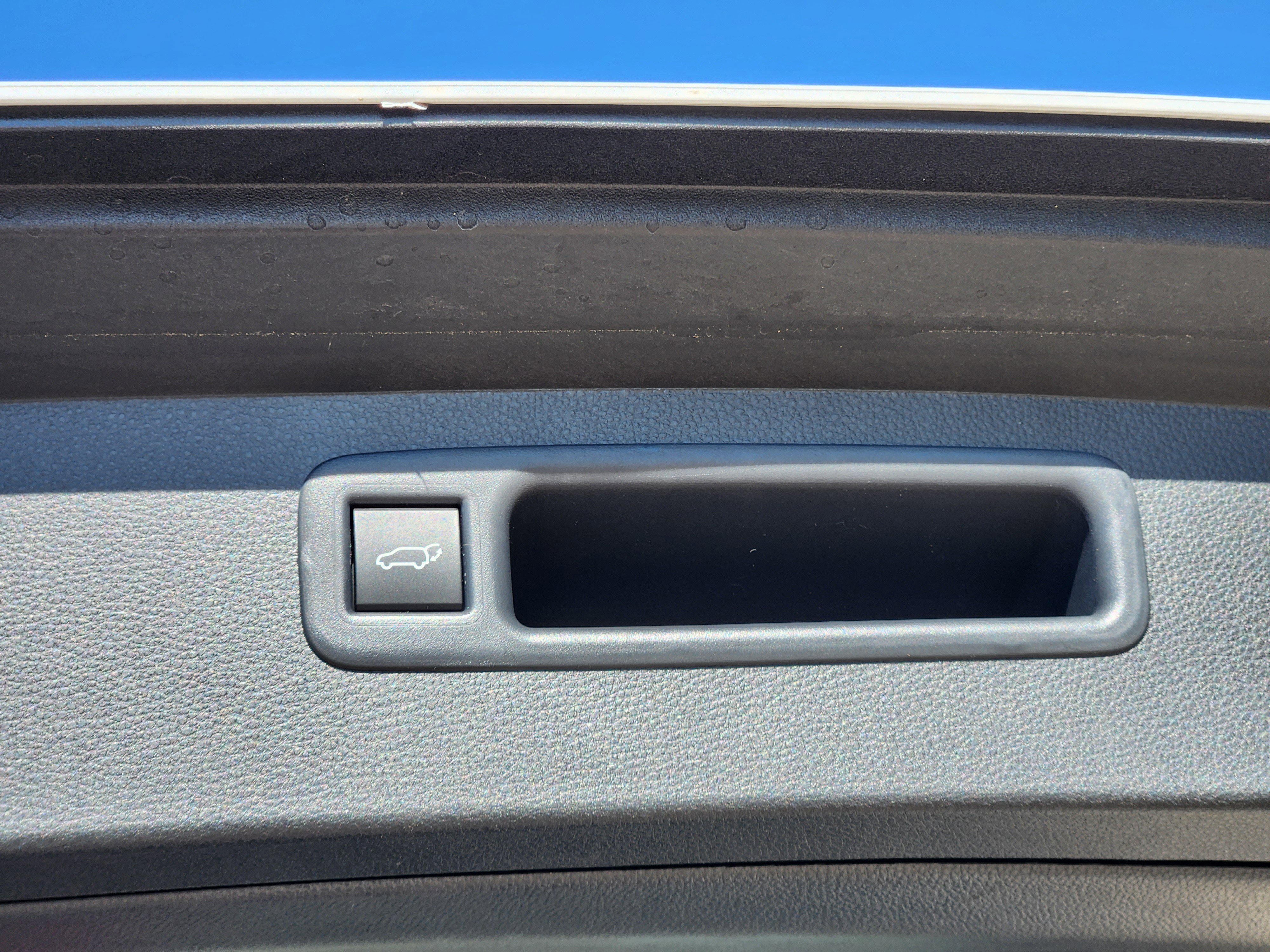 Used 2025 Toyota Highlander Platinum image 45