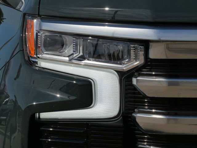 Used 2026 Chevrolet Silverado 1500 High Country w/ High Country Premium Package AWD/4WD image 10