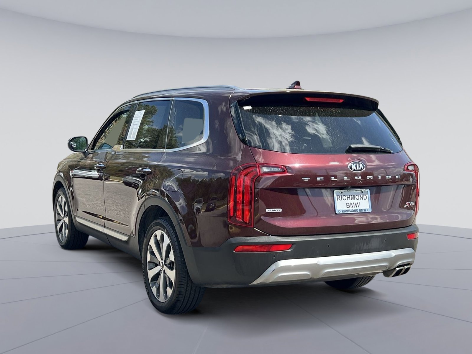 Used 2020 Kia Telluride S w/ S 8 Passenger Seating Package image 3