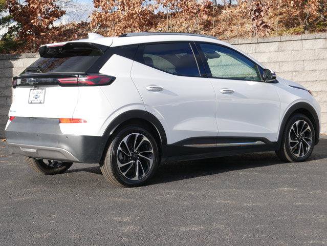 Used 2023 Chevrolet Bolt EUV Premier w/ Super Cruise Package FWD image 7