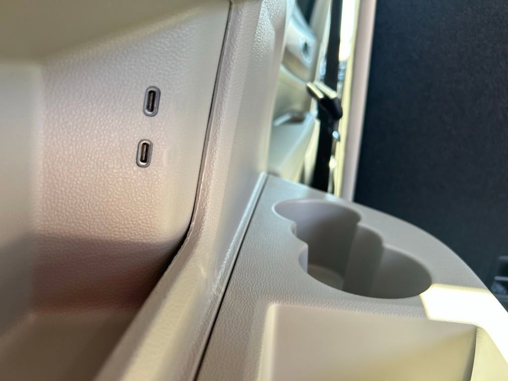 Used 2025 Volkswagen Atlas SE w/ Panoramic Sunroof Package image 36