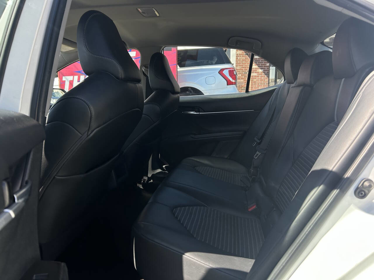 Used 2021 Toyota Camry SE image 18