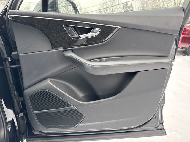 Used 2021 Audi Q7 3.0T Prestige image 25