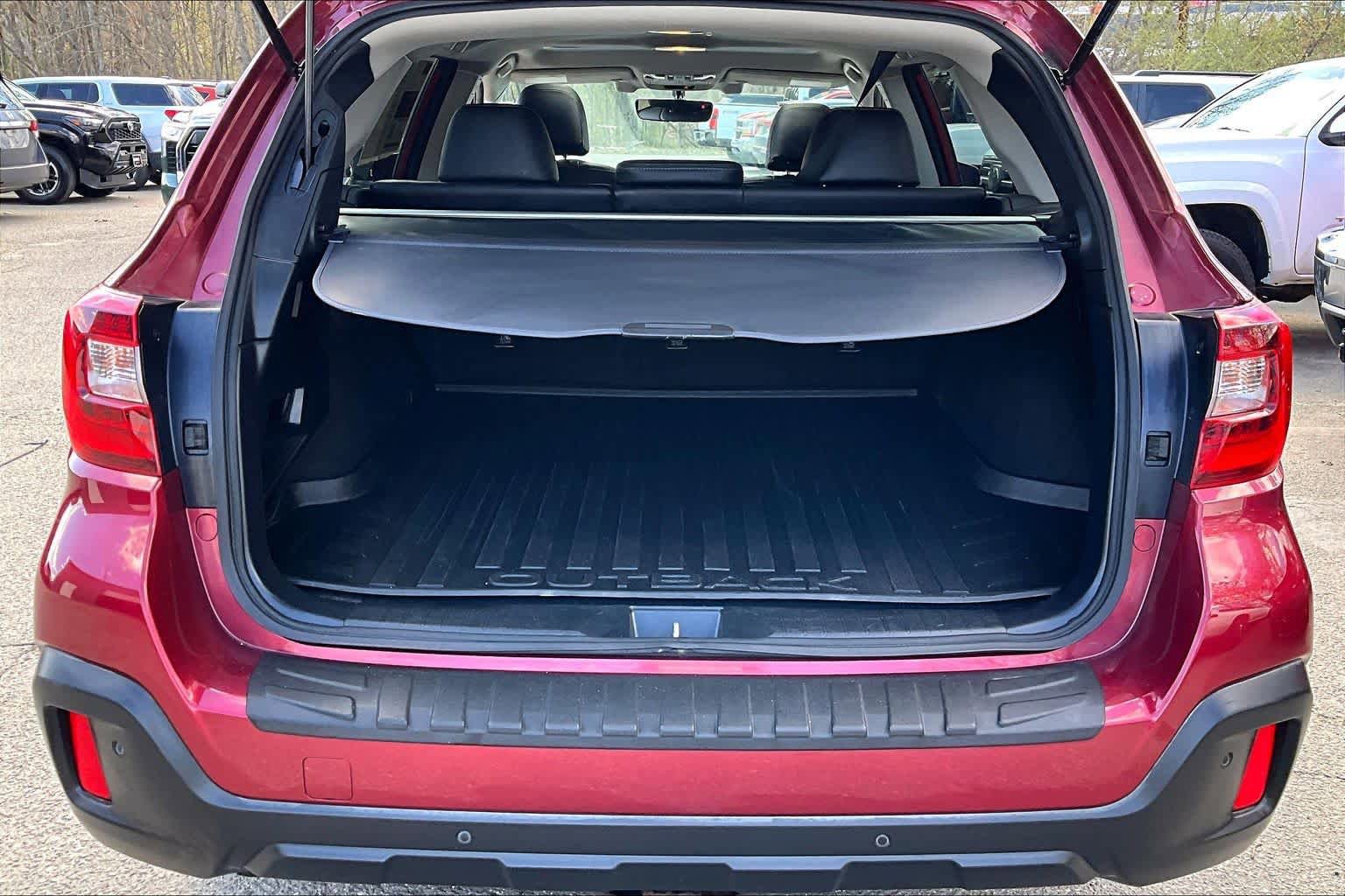 Used 2018 Subaru Outback 2.5i Limited AWD/4WD image 31