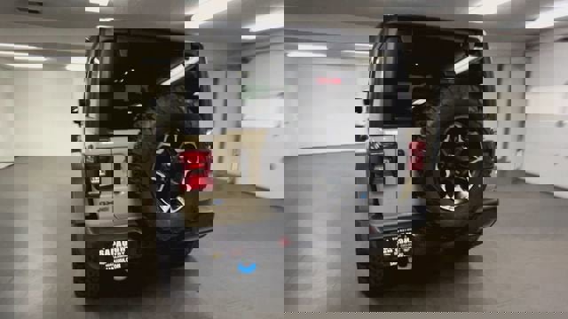 Used 2022 Jeep Wrangler Unlimited Rubicon 4xe w/ Cold Weather Group image 7