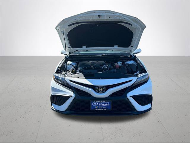 Certified 2023 Toyota Camry SE w/ Blackout Package (TMS) AWD/4WD image 5