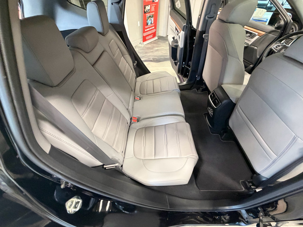 Used 2020 Honda CR-V Touring image 45