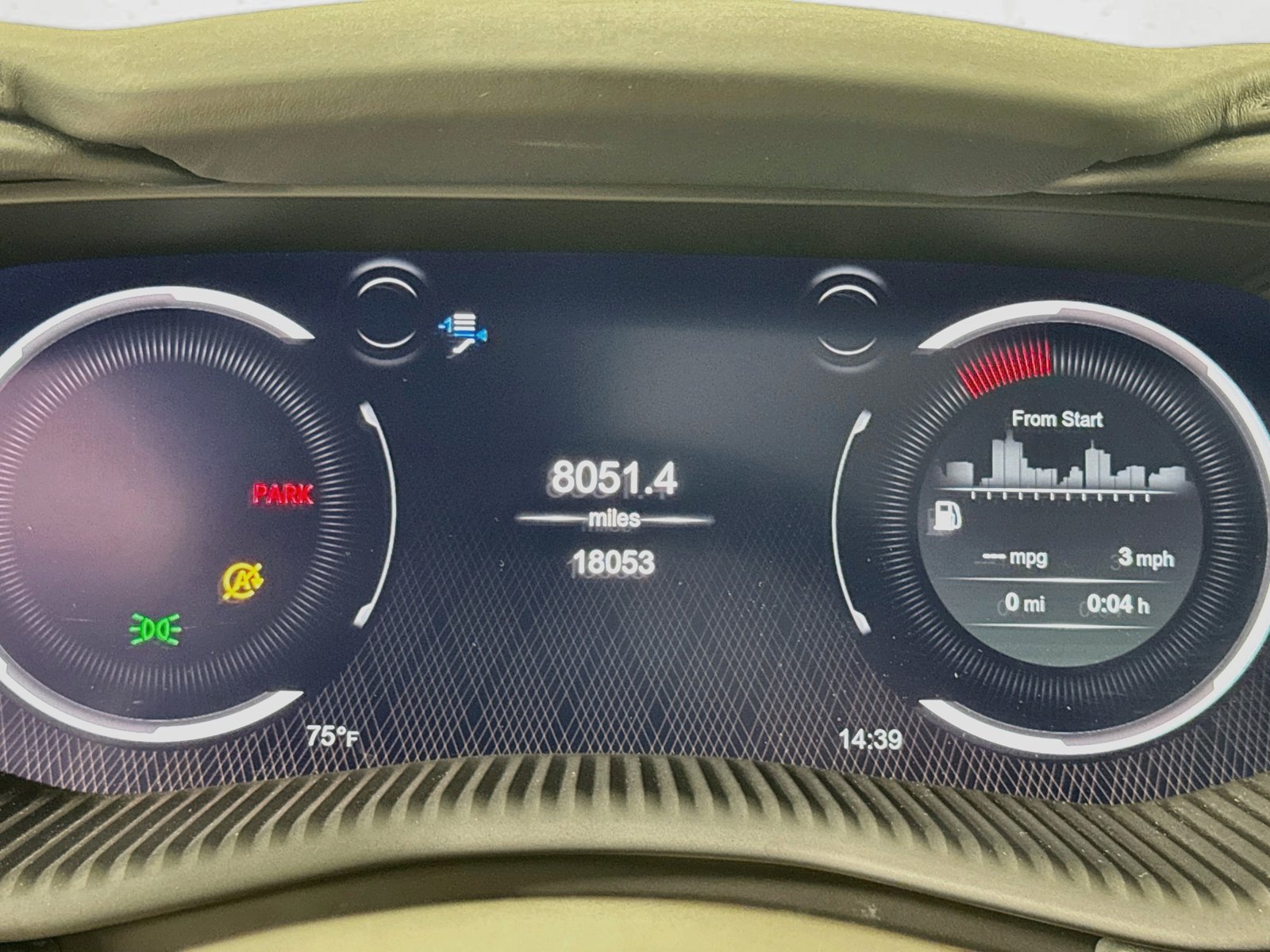 Used 2023 Aston Martin DBX AWD/4WD image 13