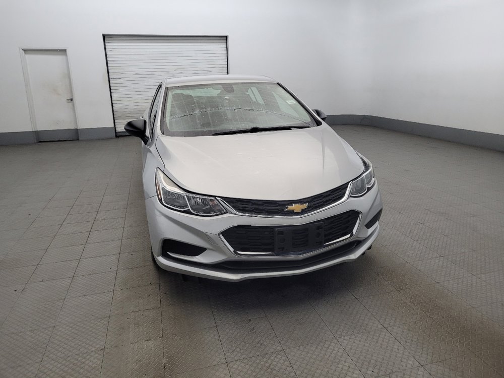Used 2018 Chevrolet Cruze LS image 14