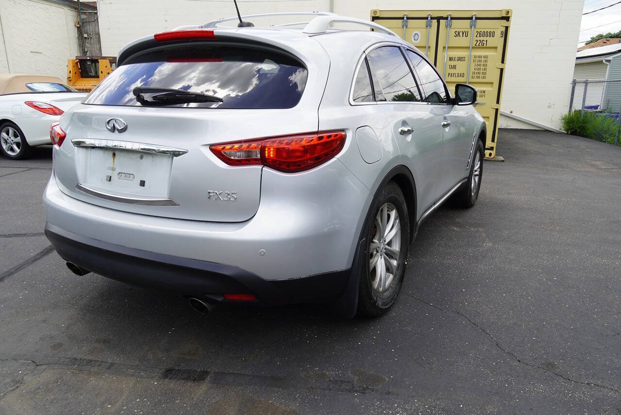 Used 2010 INFINITI FX35 AWD w/ Navigation Pkg image 6