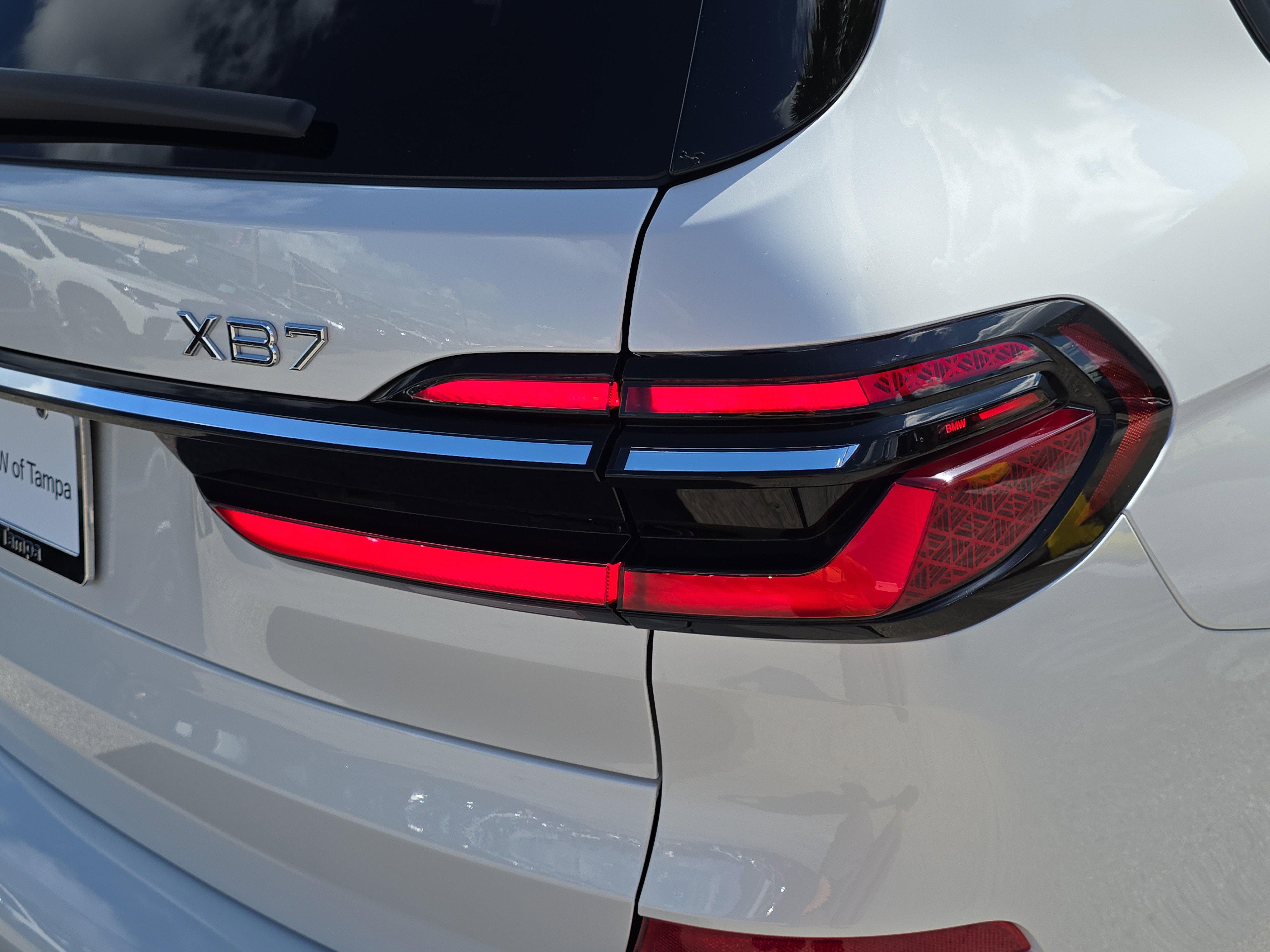New 2026 BMW ALPINA XB7 image 8