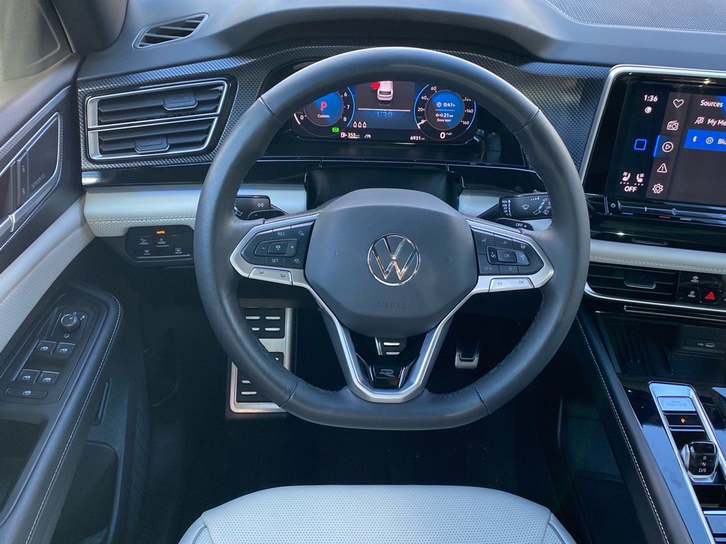 Certified 2025 Volkswagen Atlas Cross Sport SEL Premium R-Line image 5