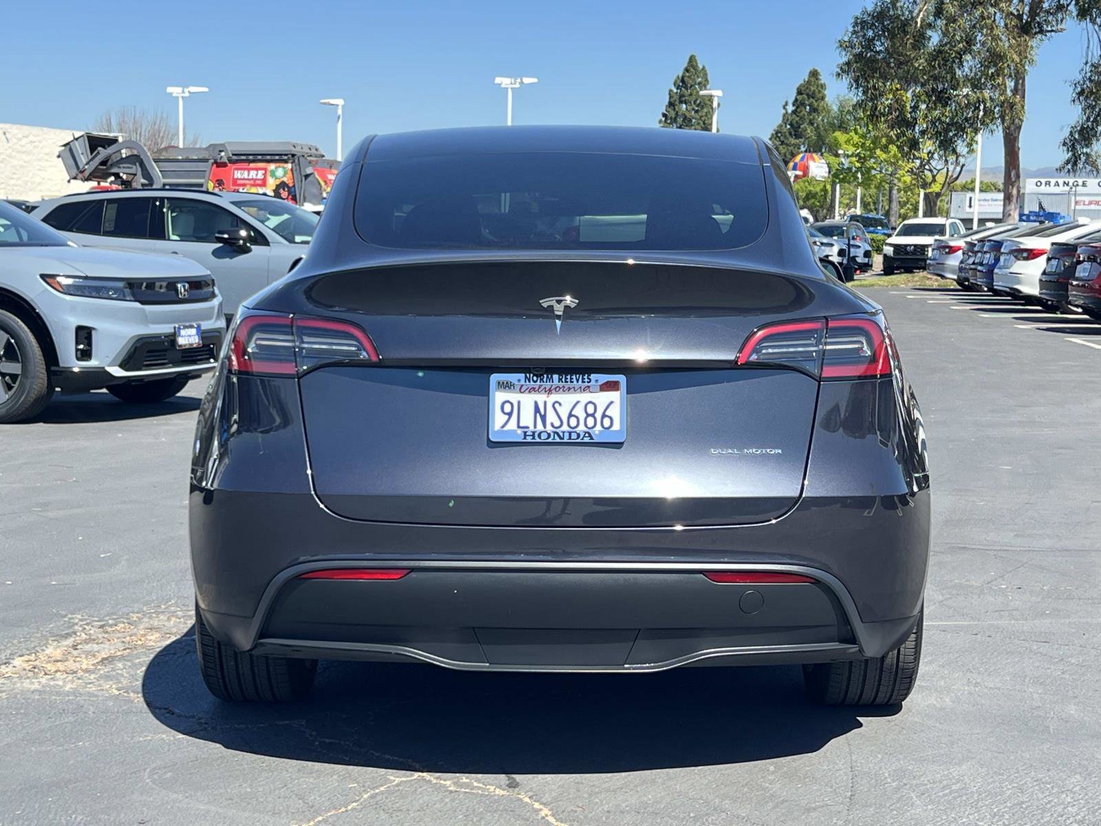Used 2024 Tesla Model Y Long Range image 25