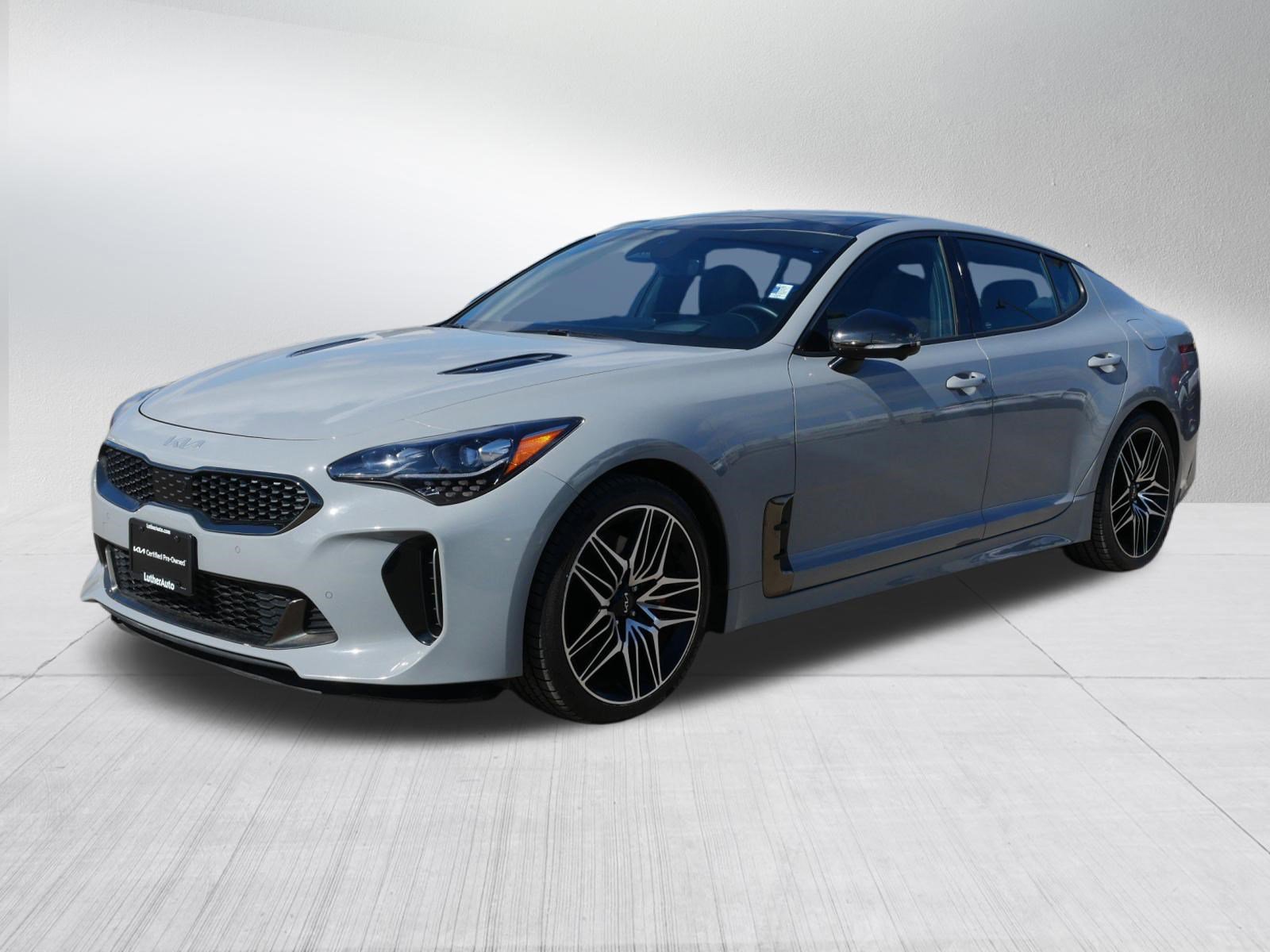 Certified 2023 Kia Stinger GT2 image 3