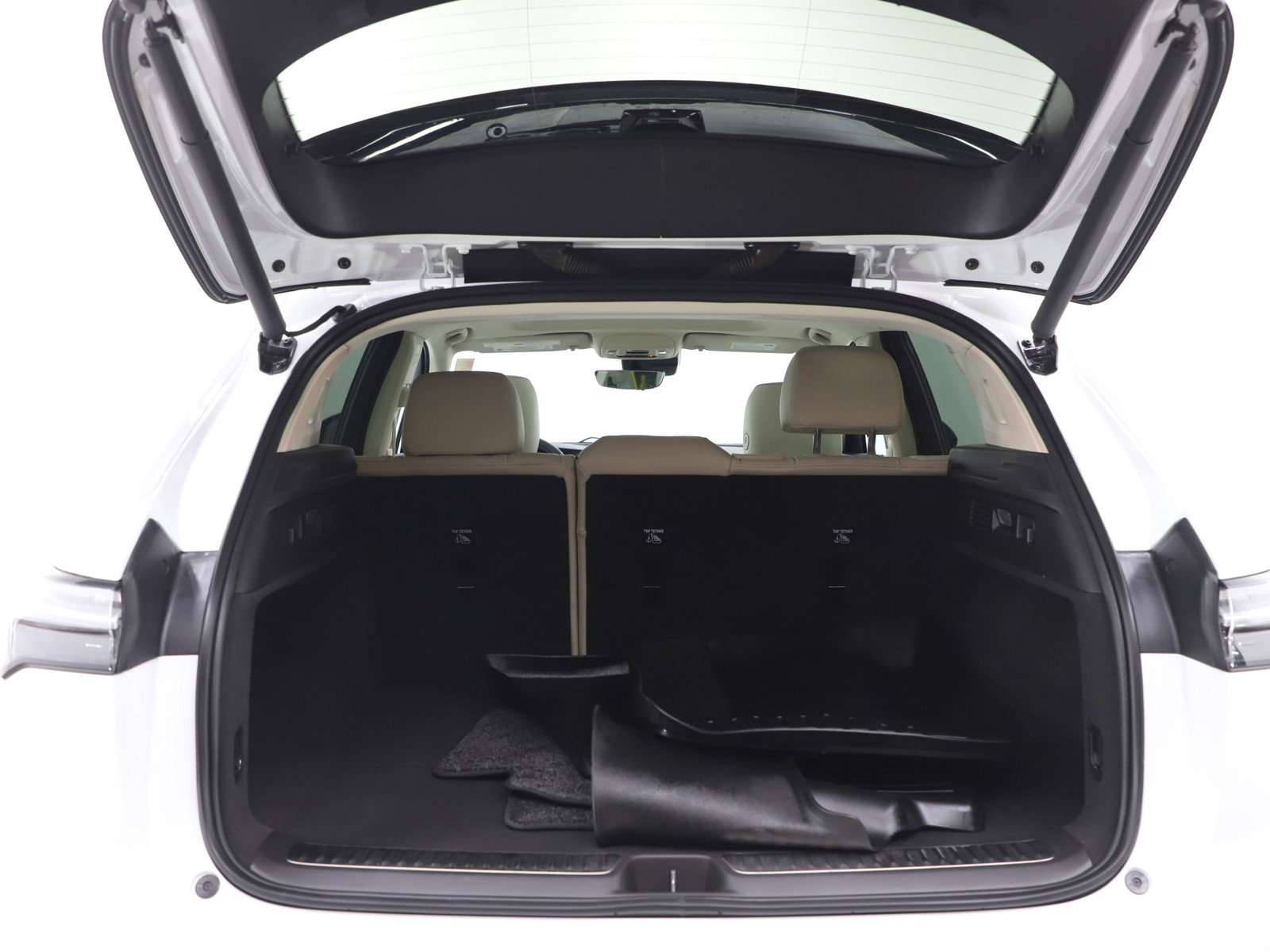 Used 2021 Buick Envision Avenir w/ Technology Package II image 16