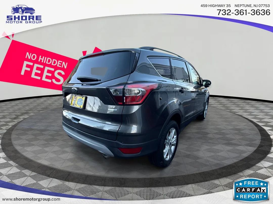 Used 2017 Ford Escape SE w/ Equipment Group 201A image 6