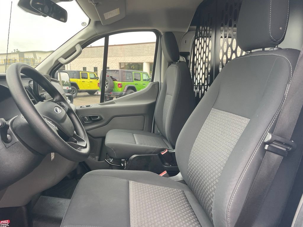 Used 2025 Ford Transit 250 Low Roof w/ Exterior Upgrade Package RWD image 2