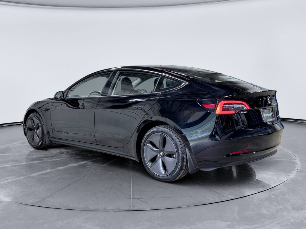Used 2022 Tesla Model 3 Long Range AWD/4WD image 2