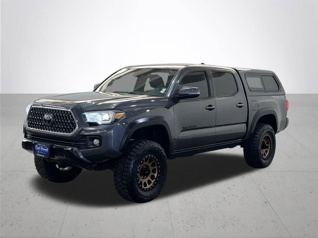 Used 2019 Toyota Tacoma TRD Off-Road image 2