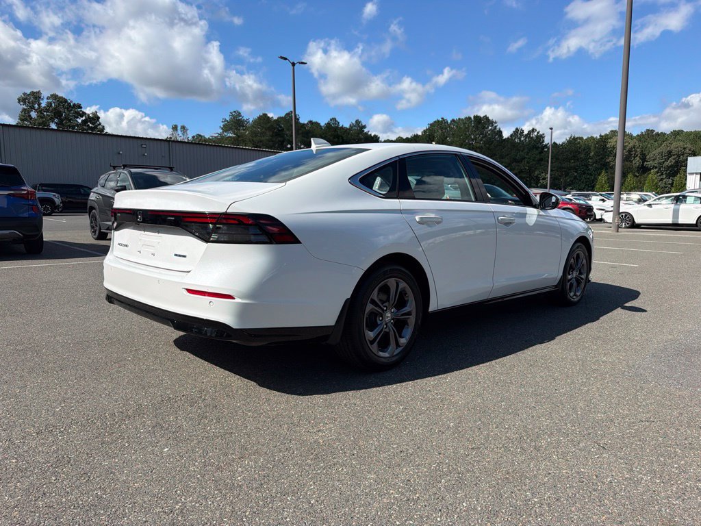 Certified 2025 Honda Accord EX-L image 5