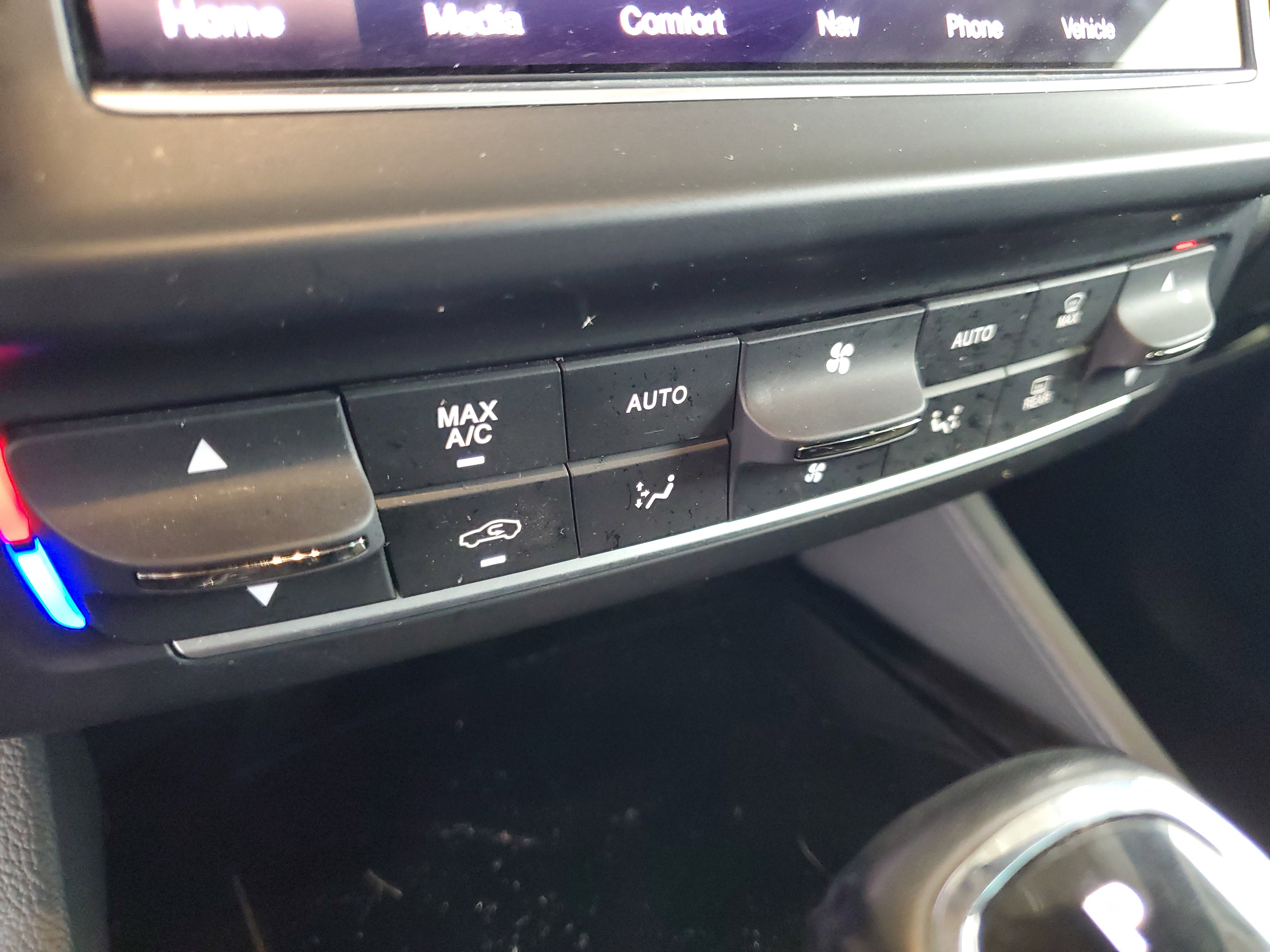 Used 2023 Maserati Levante GT image 27