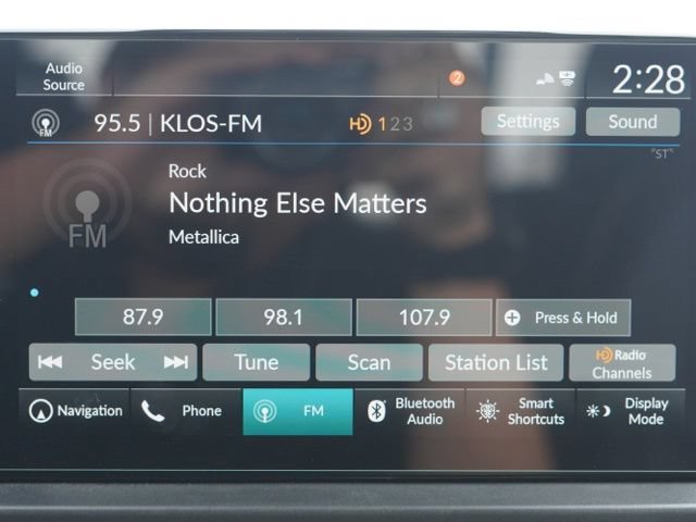Used 2025 Honda Pilot Black Edition image 28