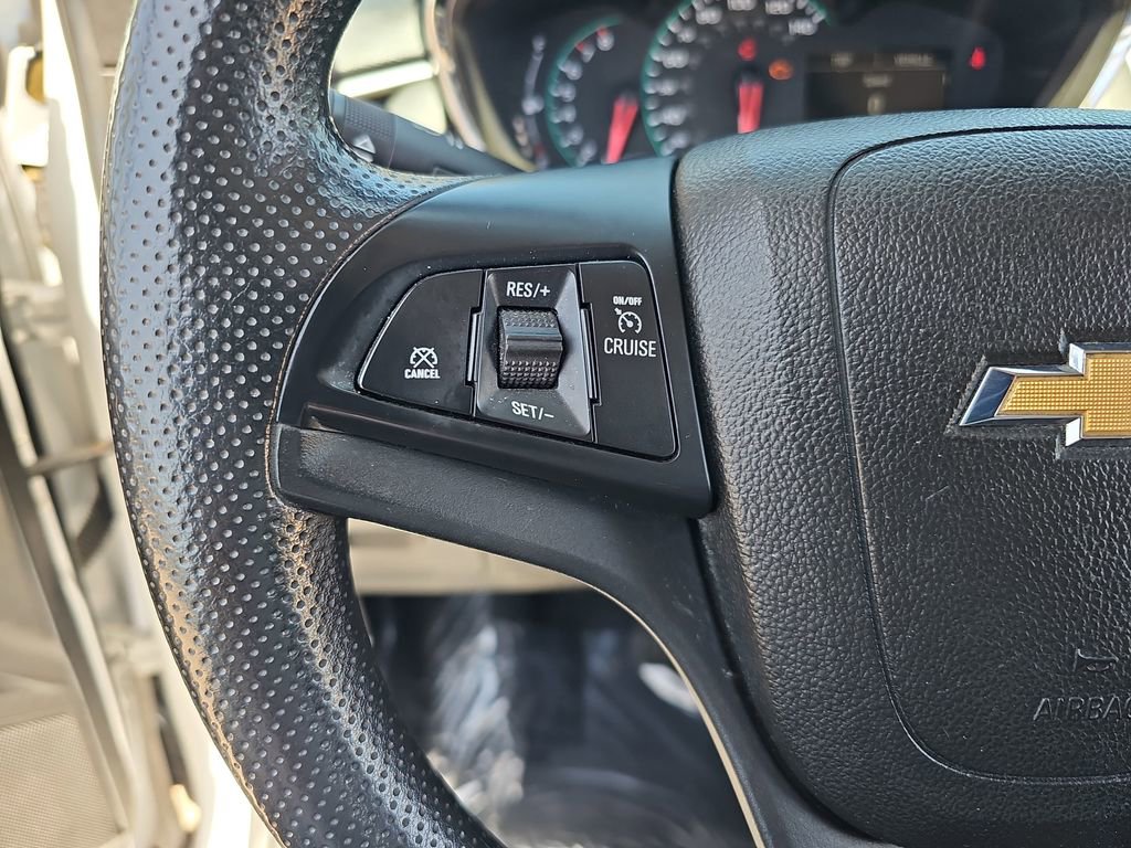 Used 2018 Chevrolet Trax LS w/ Fleet Convenience Package FWD image 16