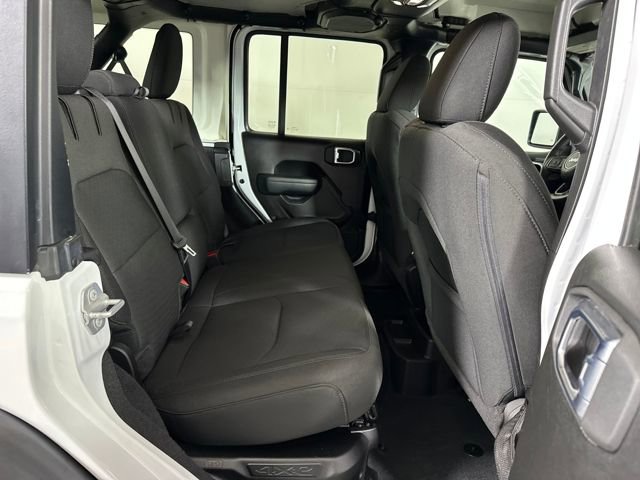 Used 2023 Jeep Wrangler Unlimited w/ Cold Weather Group image 27