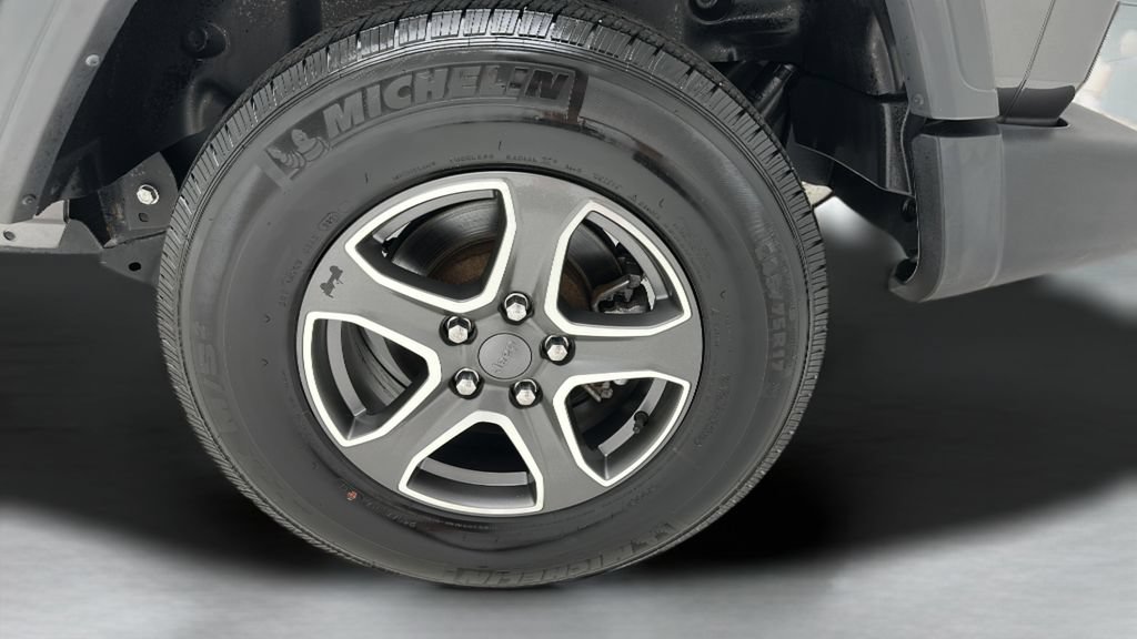 Used 2023 Jeep Wrangler Unlimited Sport AWD/4WD image 8