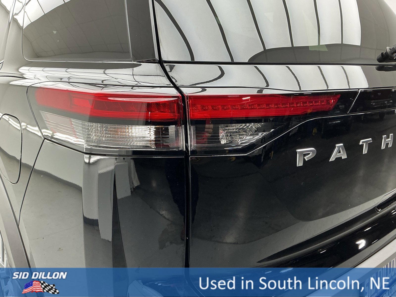 Used 2025 Nissan Pathfinder SL w/ SL Premium Package image 22