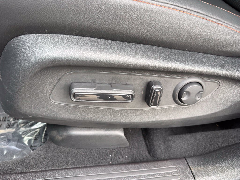 Used 2025 Honda CR-V Sport-L image 16