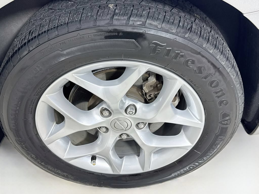 Used 2017 Chrysler Pacifica Touring-L w/ Tire & Wheel Group FWD image 39