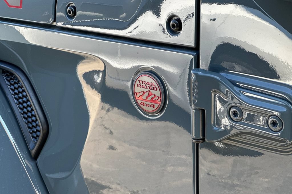 New 2025 Jeep Wrangler Unlimited Rubicon w/ Safety Group AWD/4WD image 26