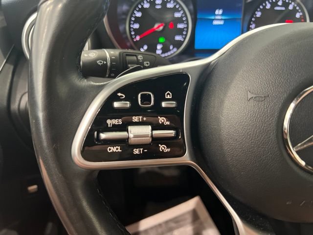 Used 2021 Mercedes-Benz GLC 300 4MATIC image 25