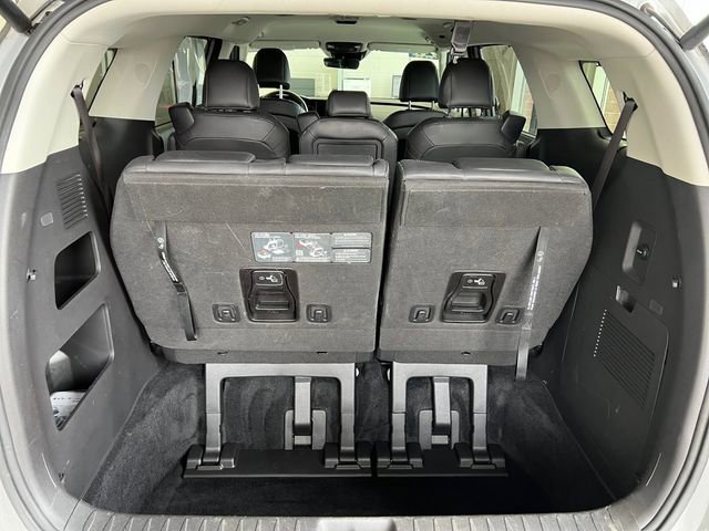 Certified 2024 Kia Carnival EX image 14