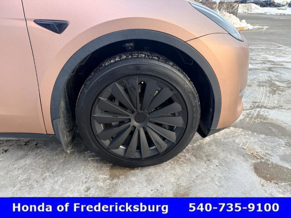 Used 2021 Tesla Model Y Long Range image 13