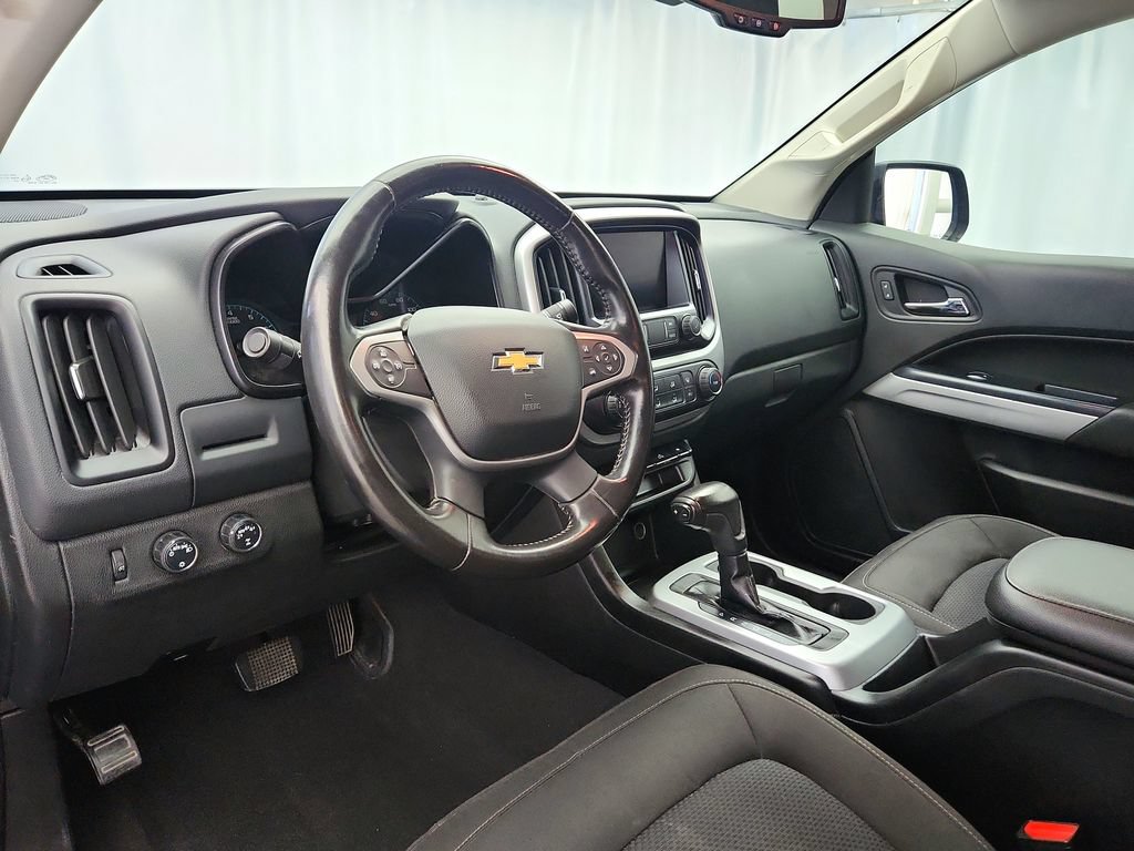 Used 2021 Chevrolet Colorado LT AWD/4WD image 10