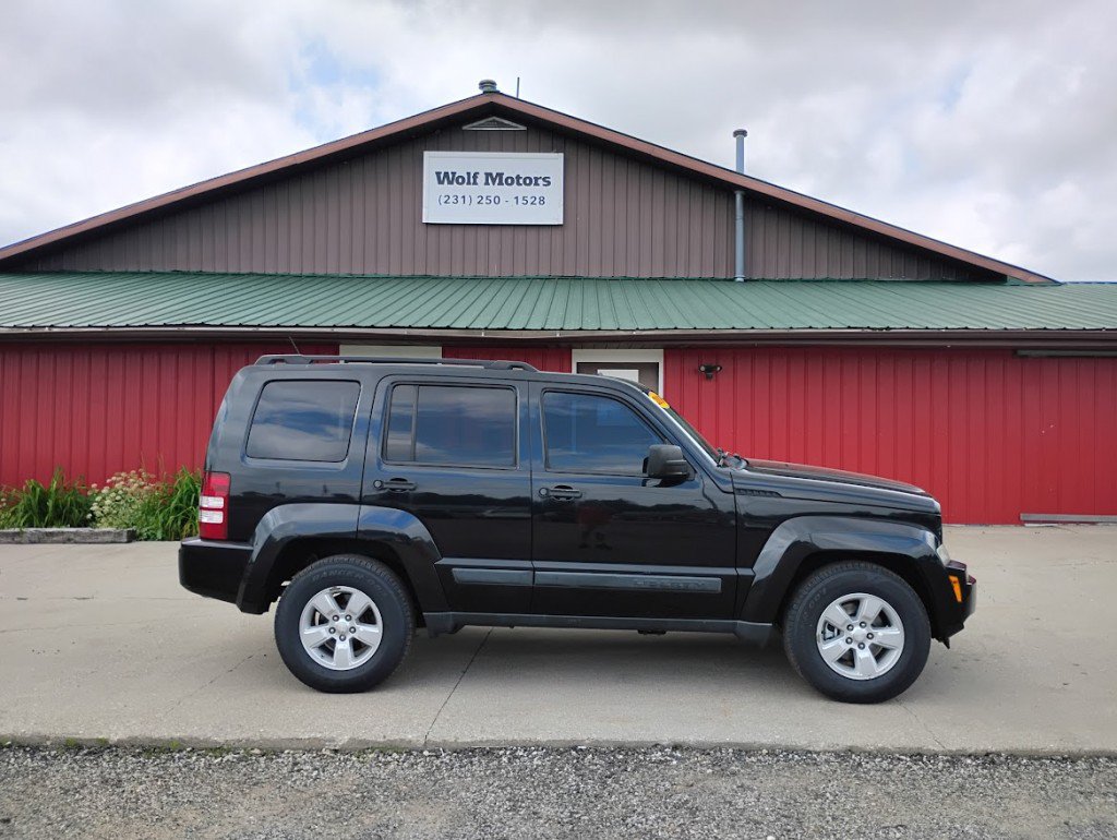 Used 2009 Jeep Liberty Sport w/ Popular Equipment Group AWD/4WD image 1
