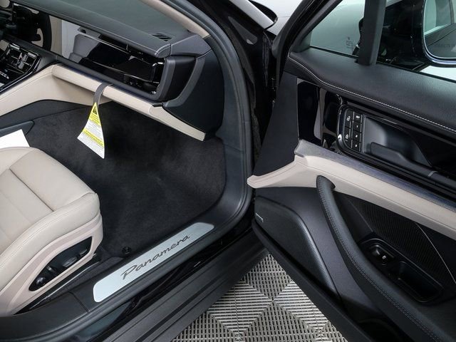 New 2026 Porsche Panamera image 24