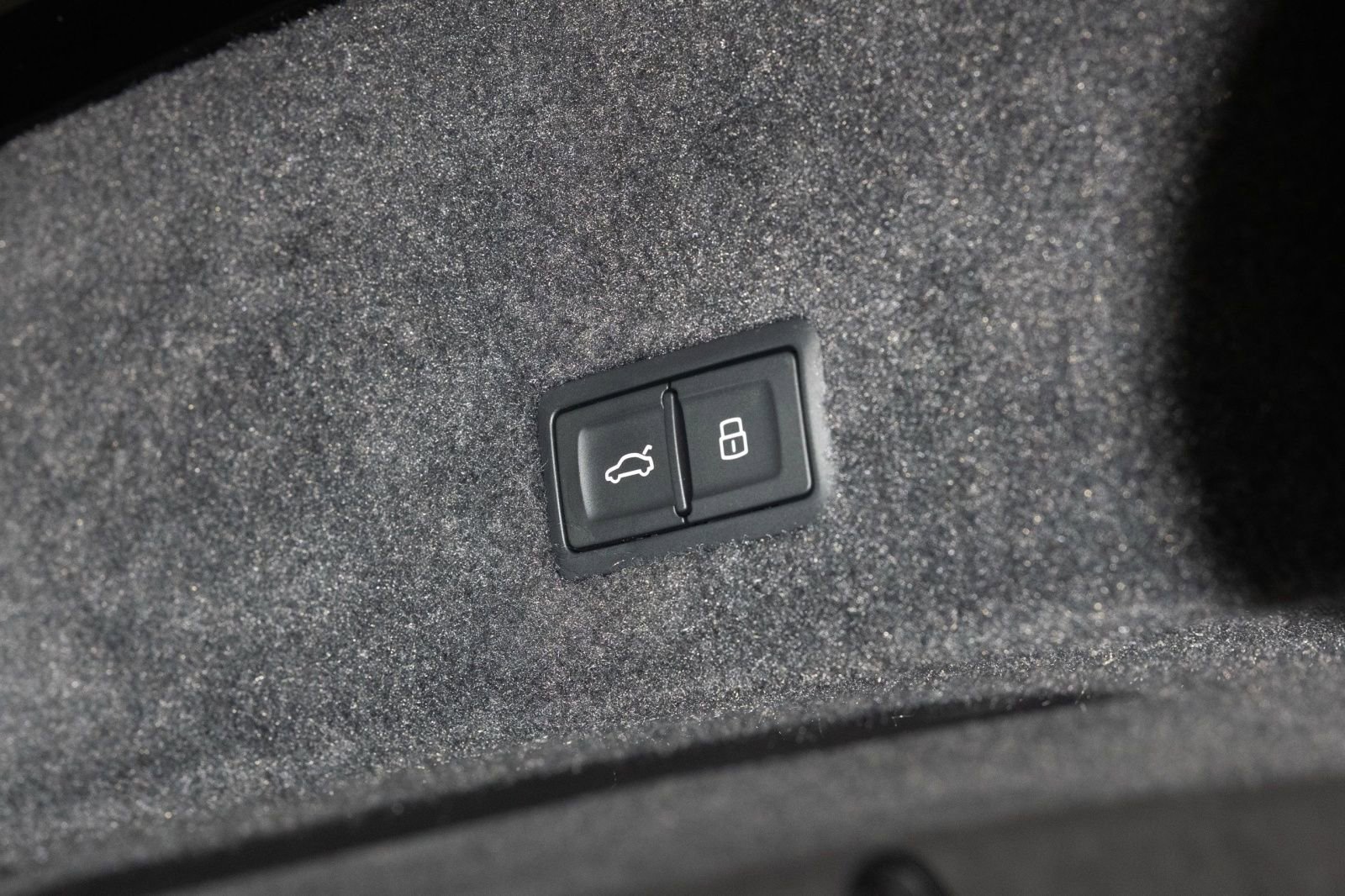 Used 2023 Lamborghini Urus S AWD/4WD image 28