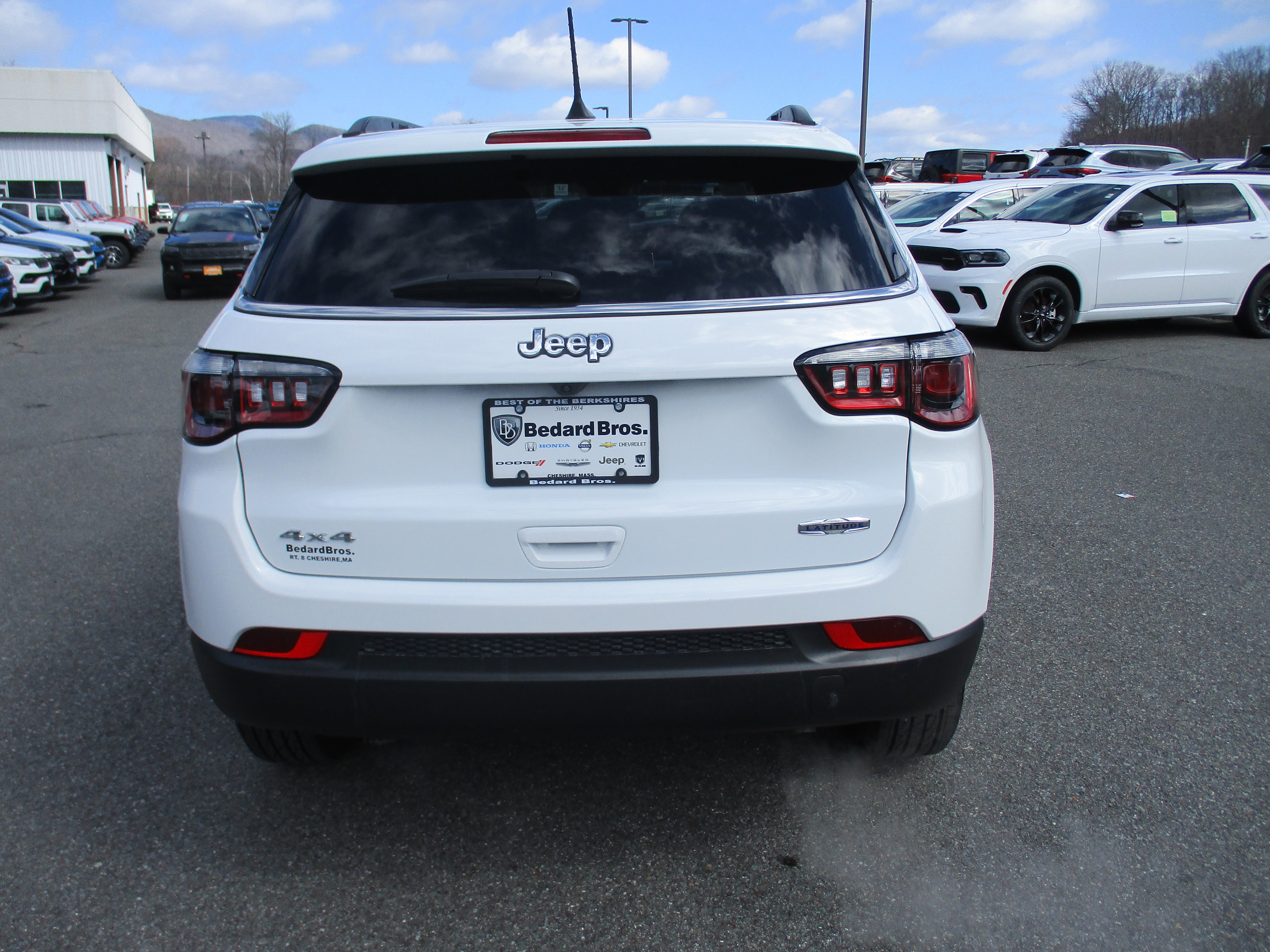 Certified 2024 Jeep Compass Latitude image 6