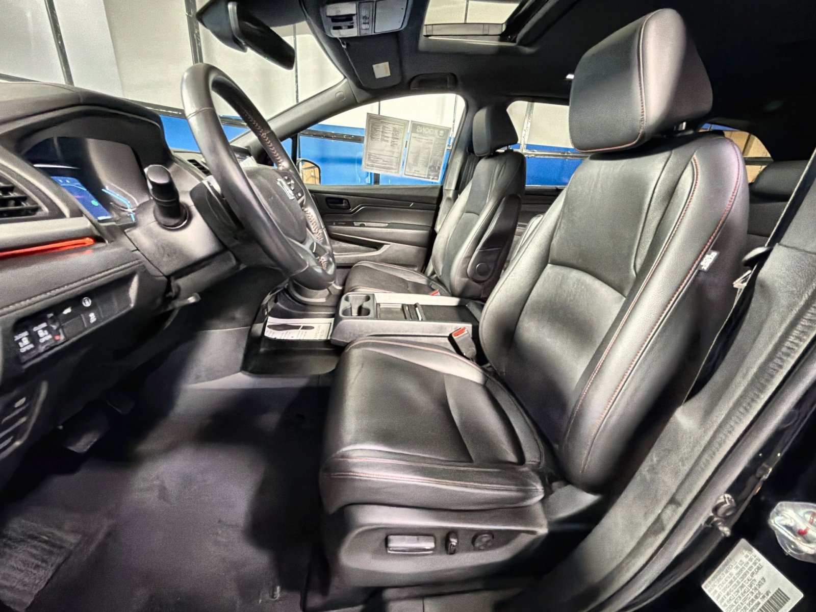 Used 2023 Honda Odyssey Sport image 32