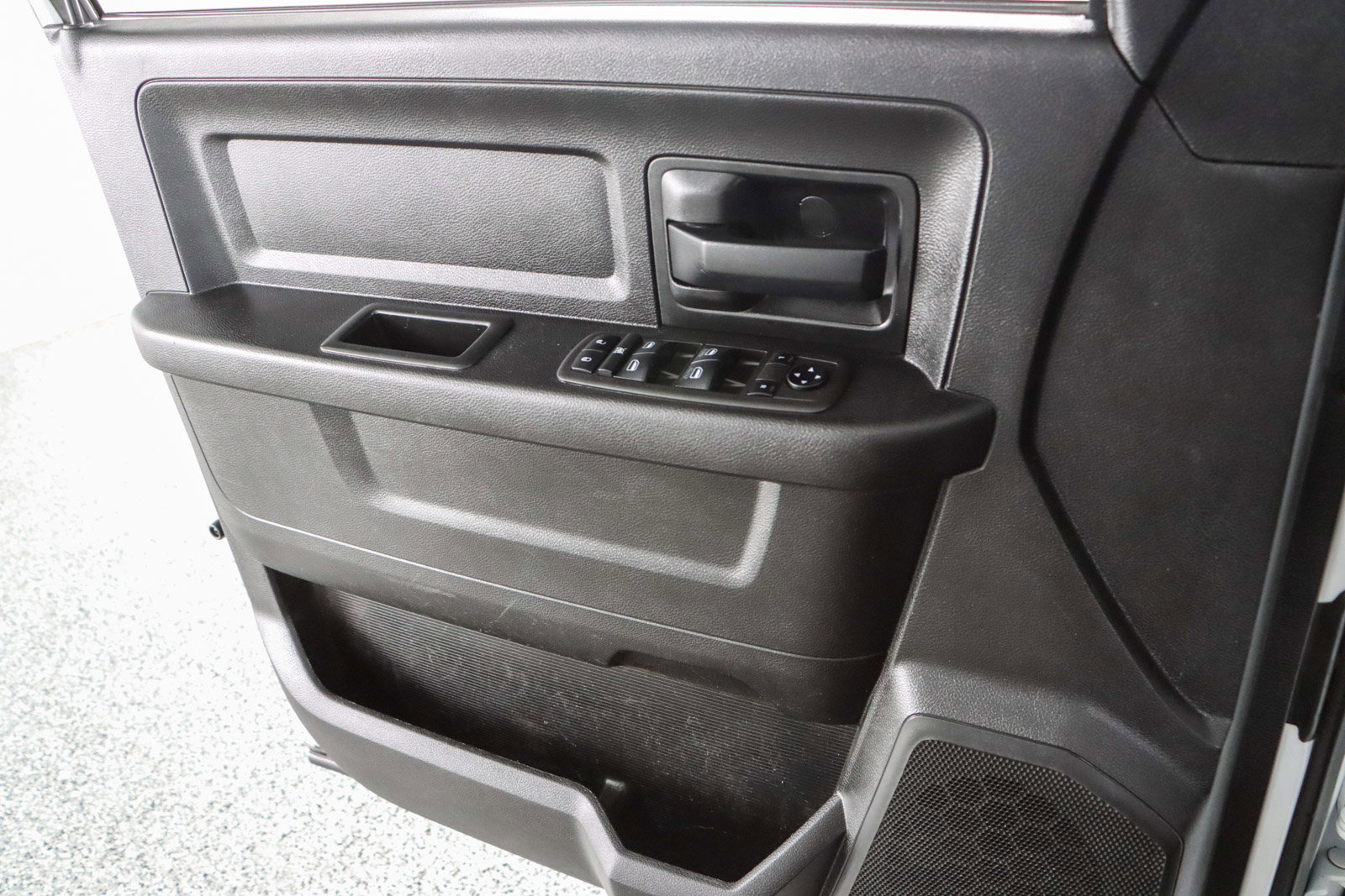 Used 2021 RAM 2500 Tradesman w/ Chrome Appearance Group image 23