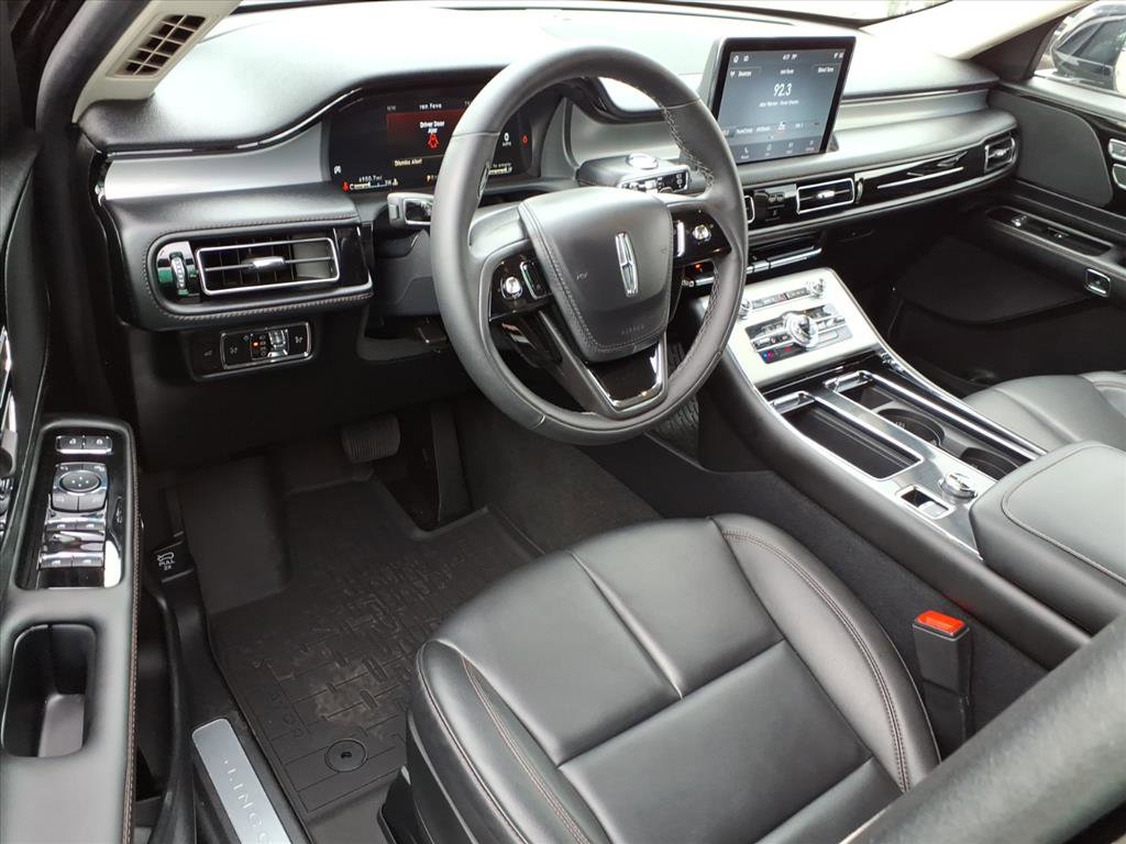 Certified 2023 Lincoln Aviator AWD w/ Premium Package image 9